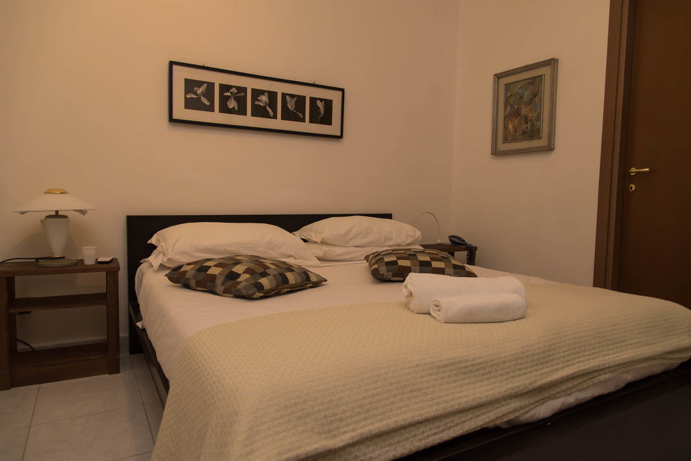 Bed & Breakfast Plebiscito Home Neapel Exteriör bild